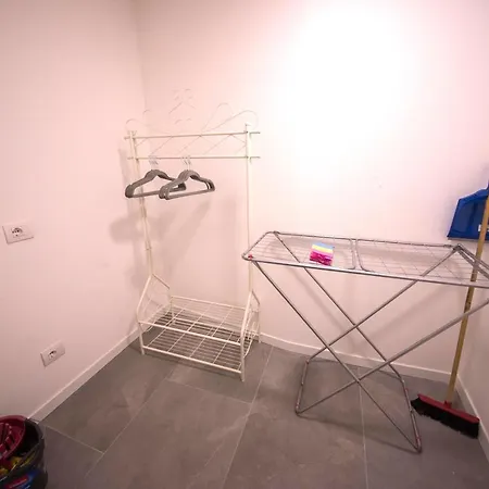 Apartment 1dest - Location
